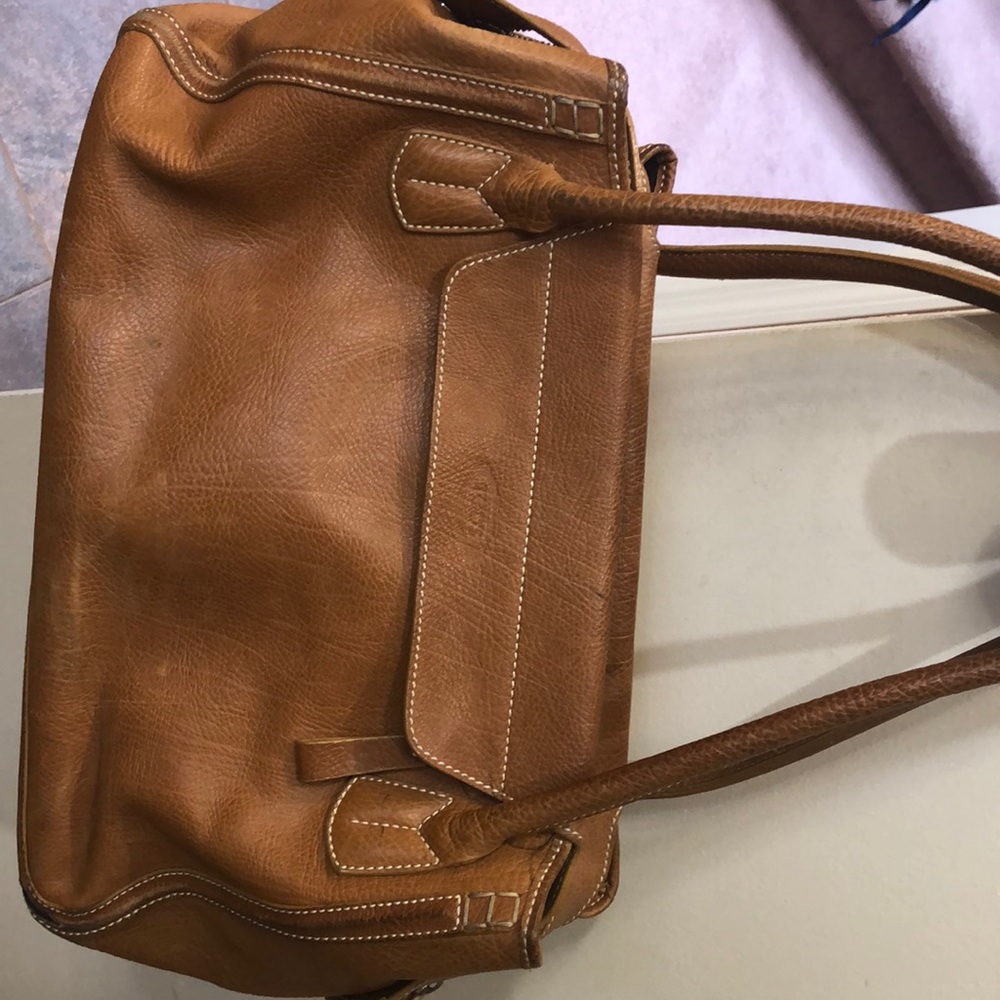 Tod’s tan leather bag